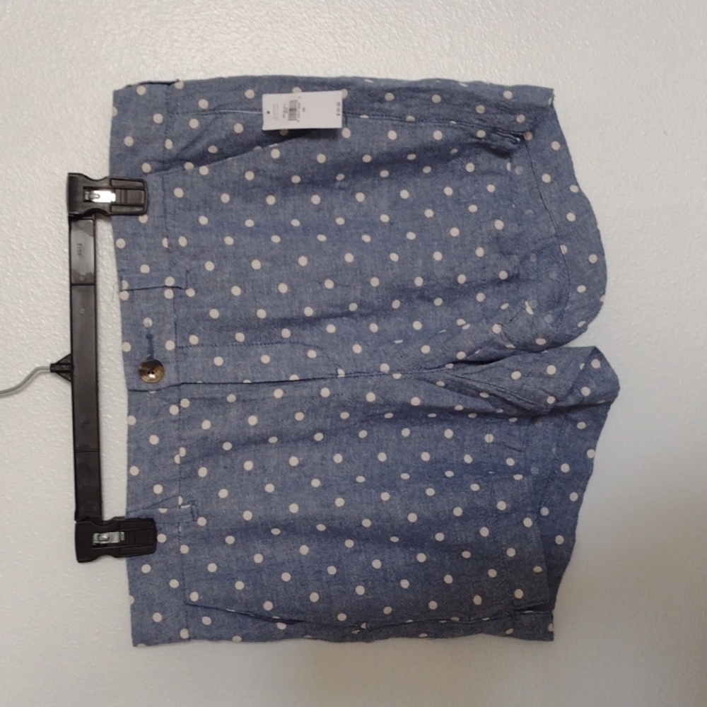 Old NAVY short